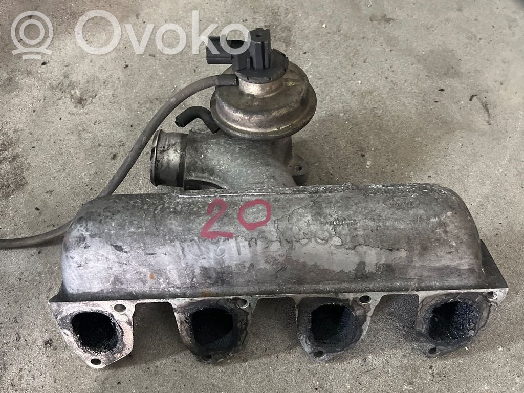 Ford Mondeo MK II Intake manifold 