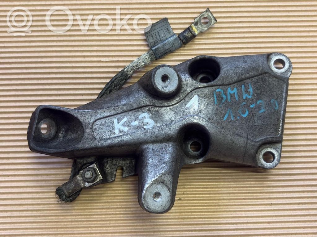 Engine mounting bracket   6776529,22116776529,24168110