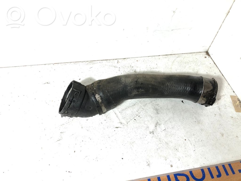 Intercooler hose/pipe   7789048