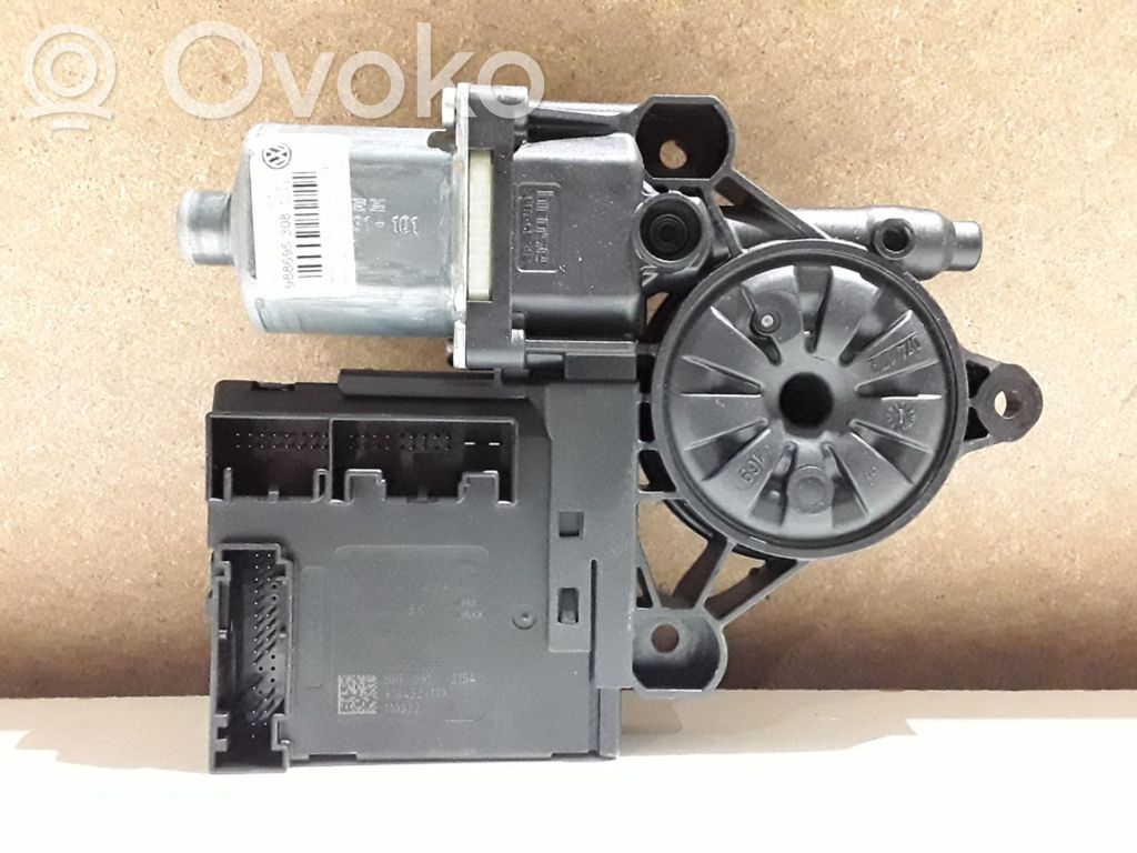 Volkswagen PASSAT B7 Silnik regulatora szyby drzwi przednich 
