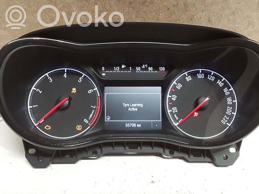 Opel Corsa E Speedometer (instrument cluster) 