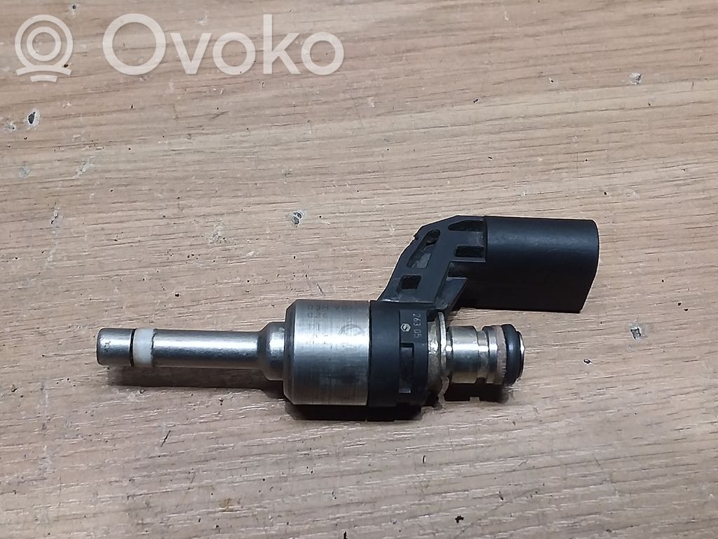 Volkswagen PASSAT B6 Fuel injector 