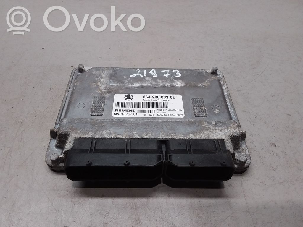 Skoda Octavia Mk2 (1Z) Engine control unit/module 