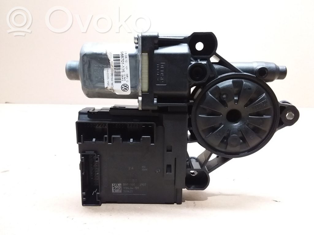 Volkswagen PASSAT B6 Silnik regulatora szyby drzwi przednich 