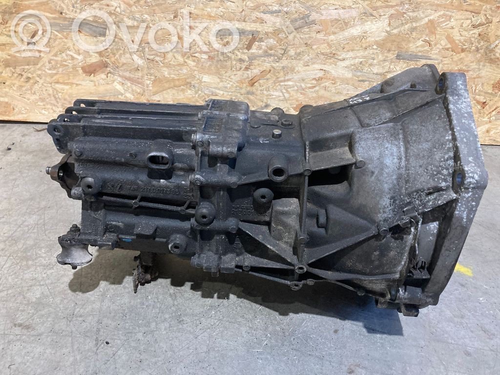 BMW 3 E90 E91 Mechaninė 6 pavarų dėžė 