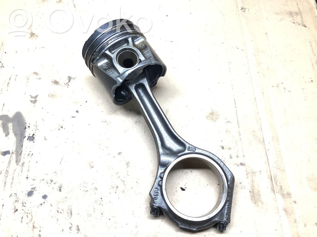 Audi A4 S4 B6 8E 8H Piston with connecting rod 