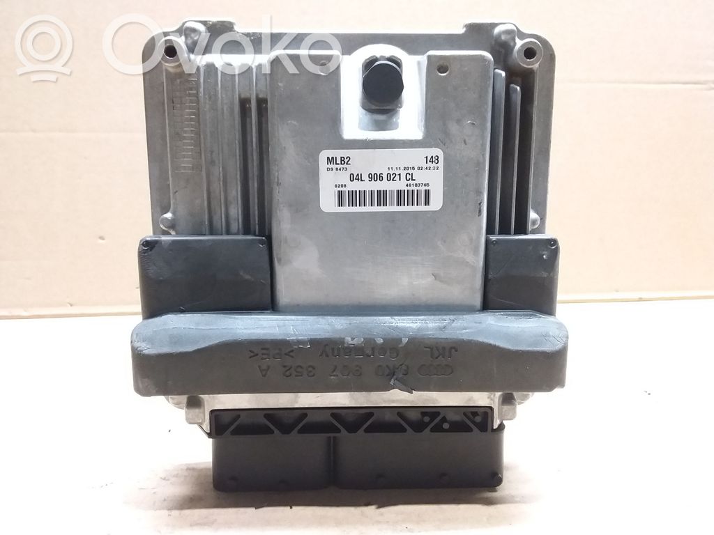 Audi A5 8T 8F Engine control unit/module 