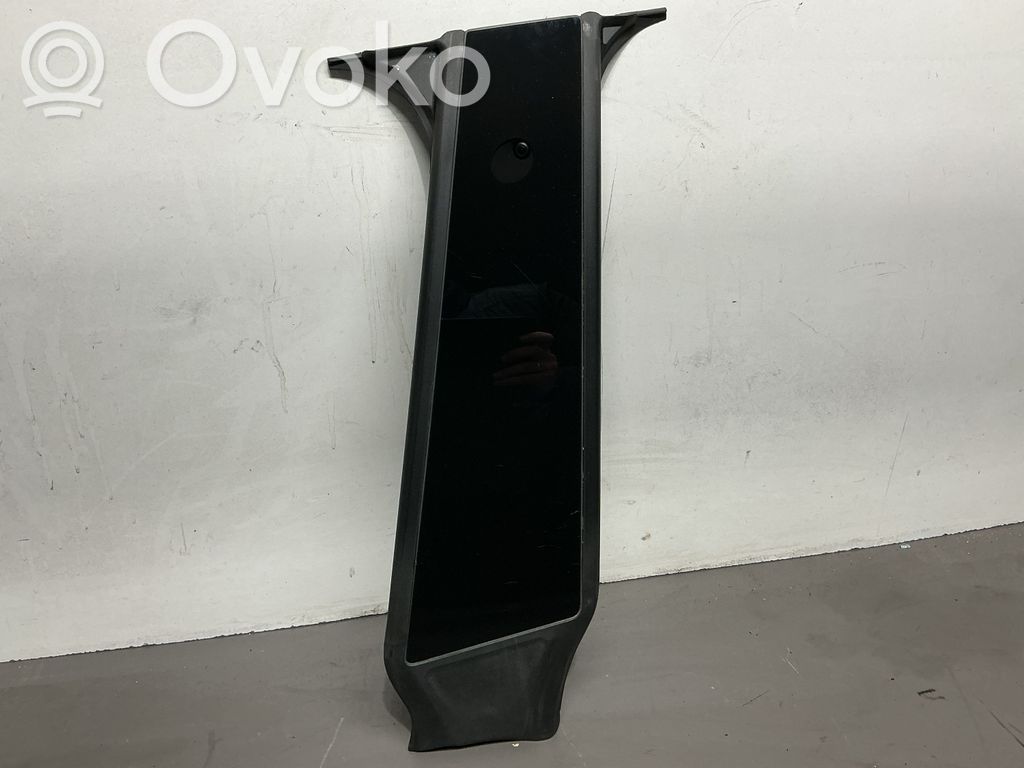 Tesla Model Y (B) Pillar trim (exterior) 