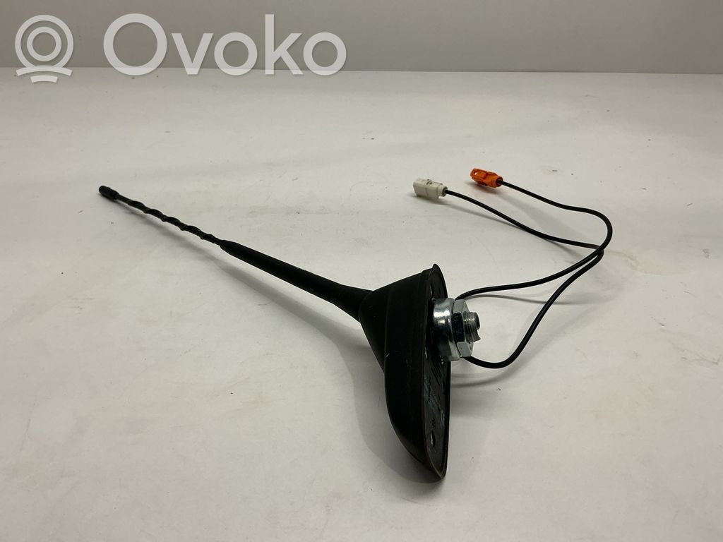 GPS-pystyantenni   920204035,202305757,9650775480