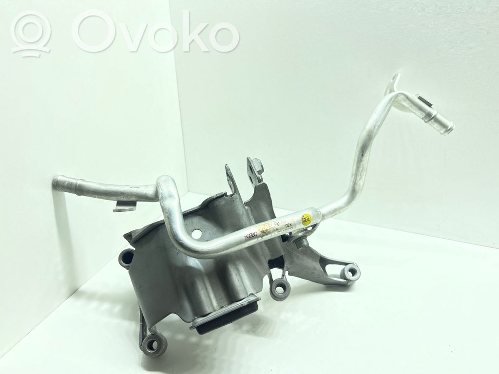 Audi A8 S8 D4 4H Engine mounting bracket 