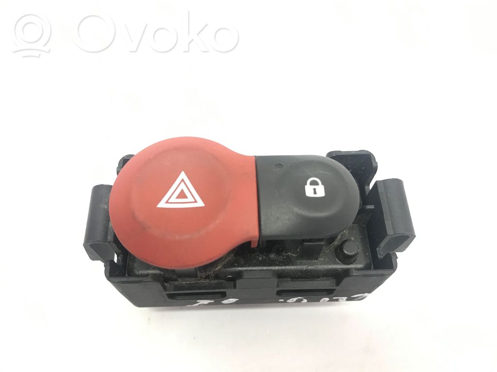 Renault Clio III Hazard light switch 