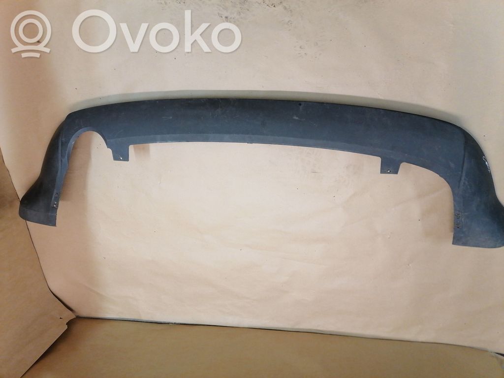 Ford Focus C-MAX Apakšējā bampera daļa 
