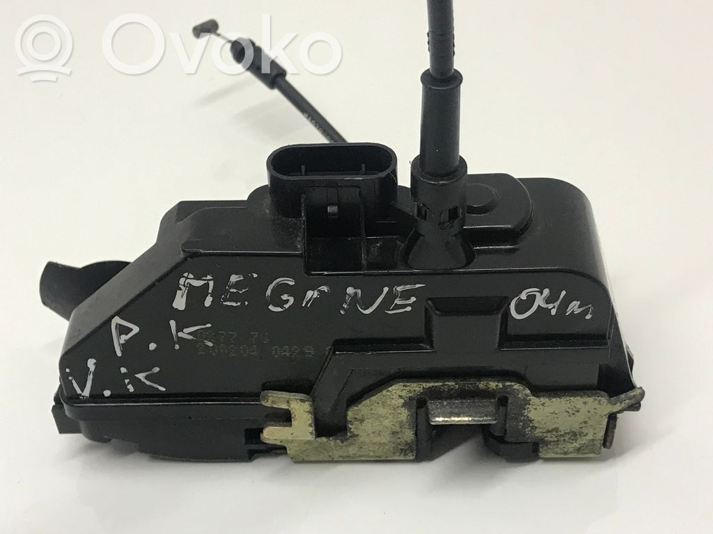 Renault Megane II Front door lock 