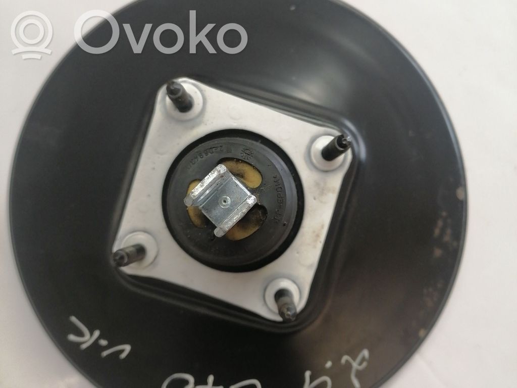 Volvo V50 Brake booster 