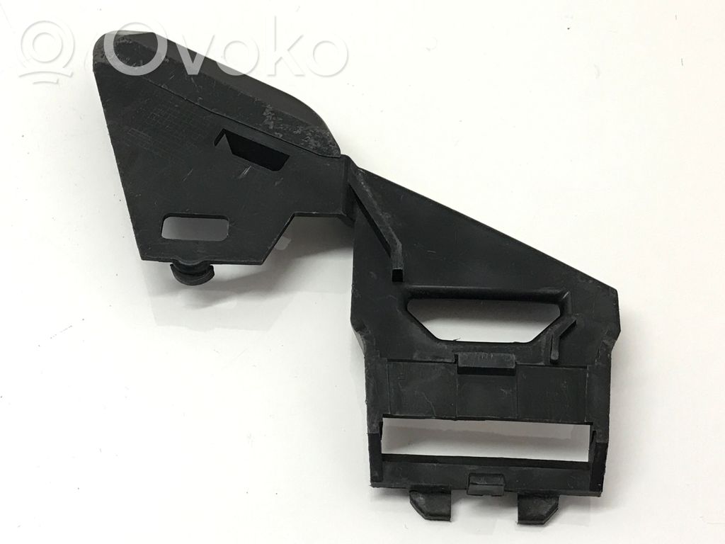 Volvo V50 Headlight/headlamp mounting bracket 