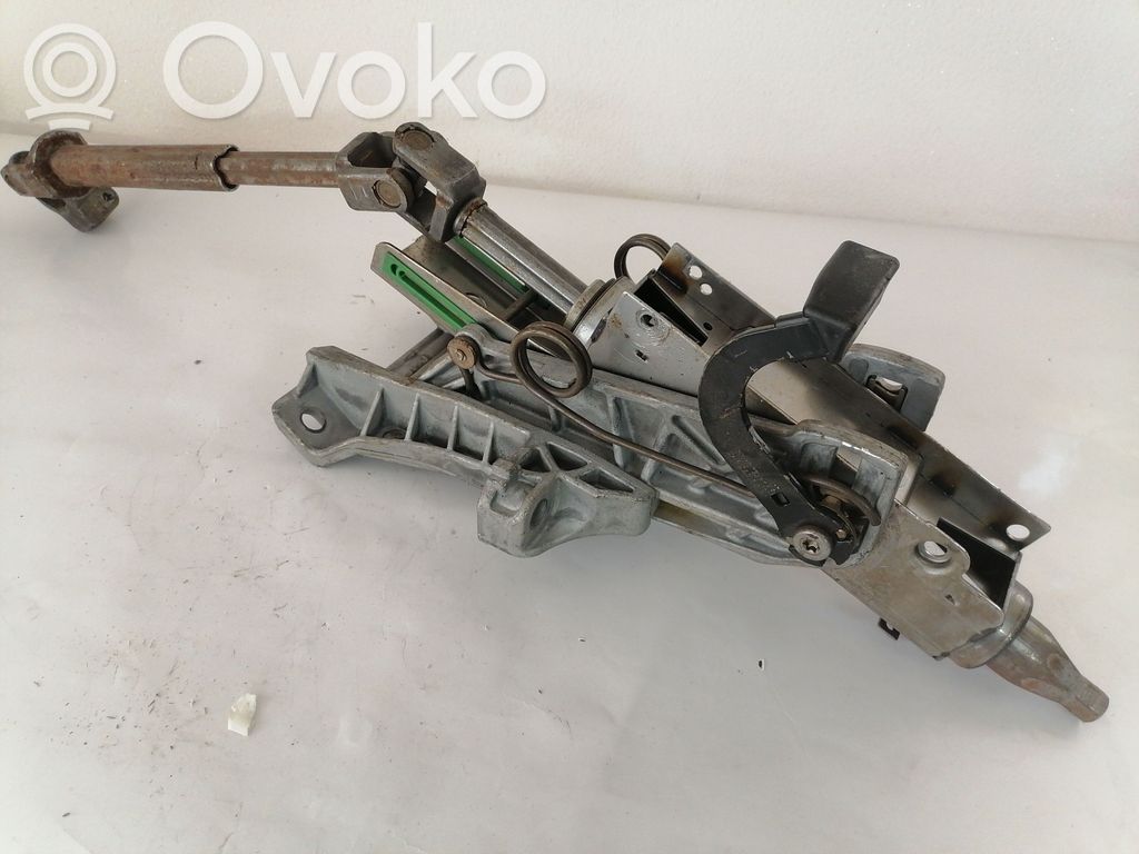 Volvo V50 Stūresrata ass 