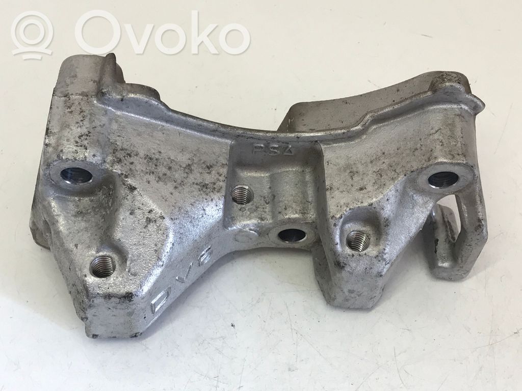 Peugeot 3008 I Engine mounting bracket 
