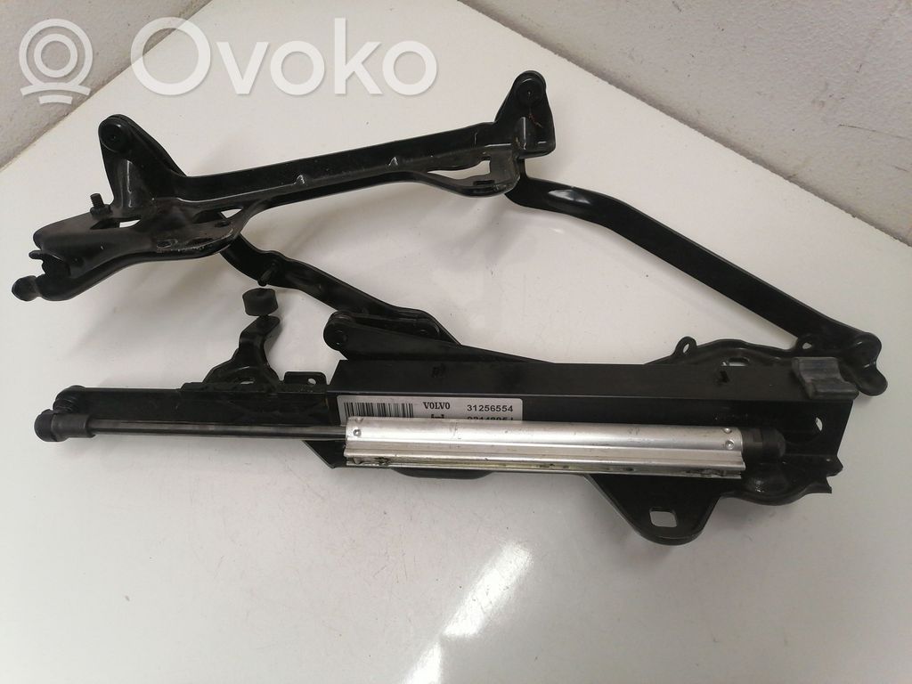 Volvo C70 Tailgate/trunk/boot hinge 