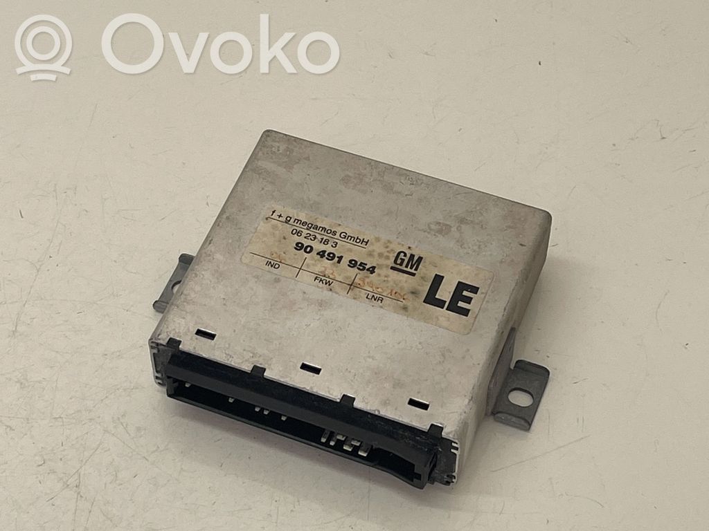 Opel Vectra B Komforto modulis 