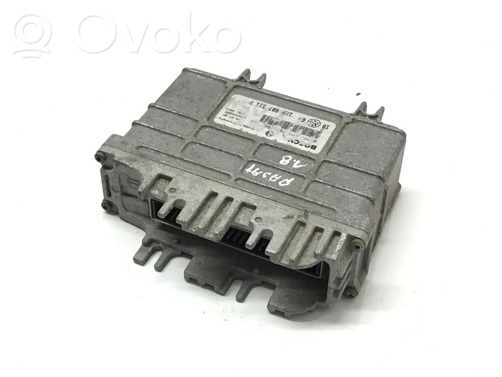 Volkswagen Golf III Engine control unit/module 