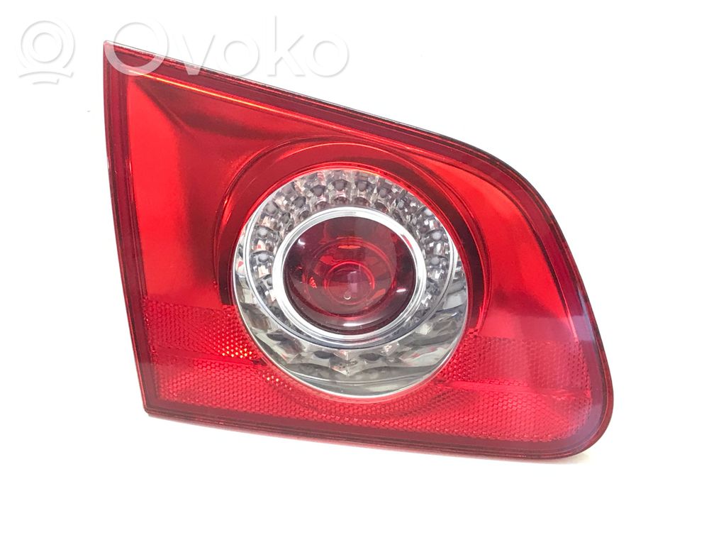 Volkswagen PASSAT B6 Tailgate rear/tail lights 
