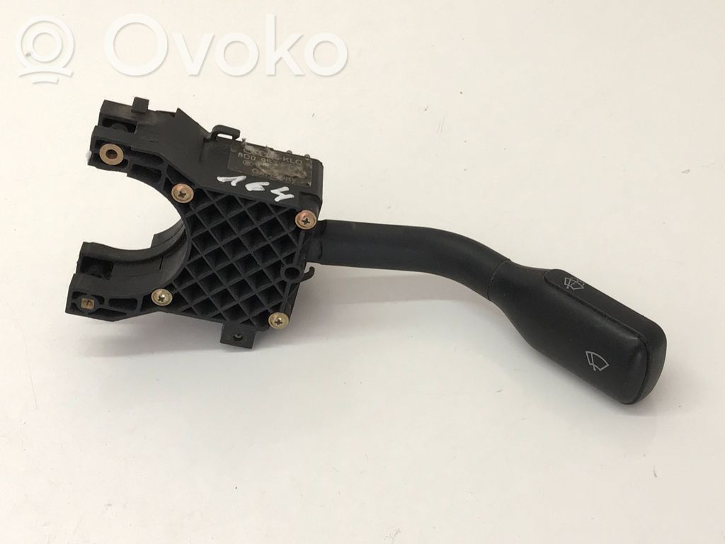 Audi A4 S4 B5 8D Valytuvų rankenėlė 