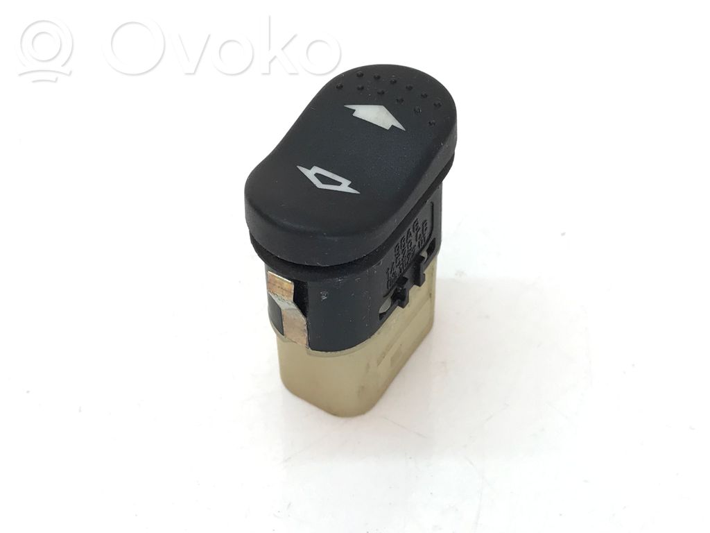 Ford Focus Electric window control switch 