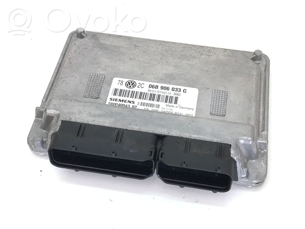 Volkswagen PASSAT B5 Engine control unit/module 