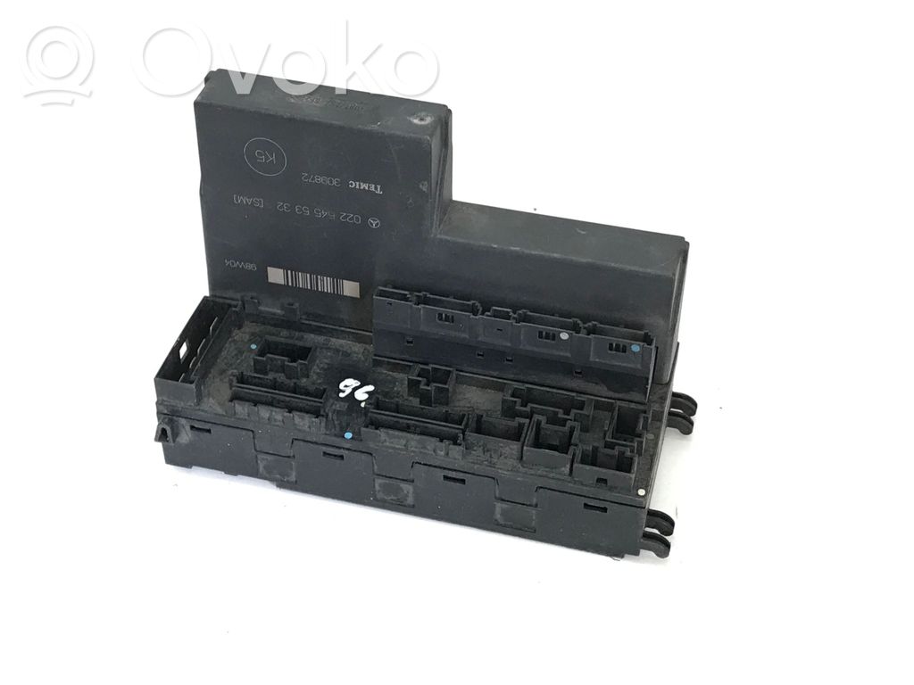 Mercedes-Benz E W210 Fuse module 