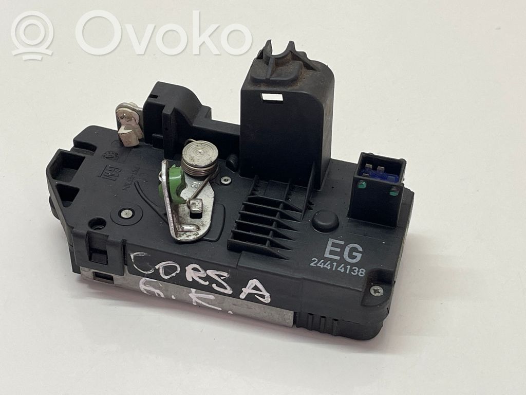 Opel Corsa C Galinių durų spyna 