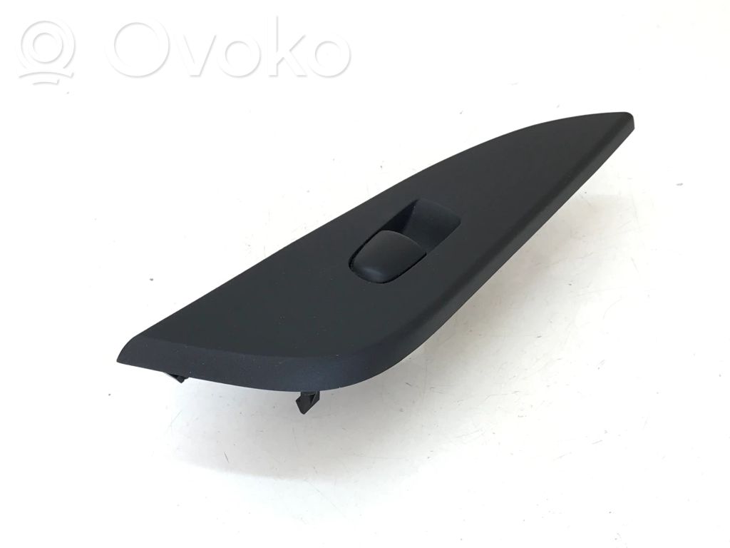 Nissan Pulsar Electric window control switch 