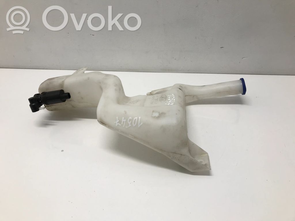 Ford Fiesta Langų skysčio bakelis 