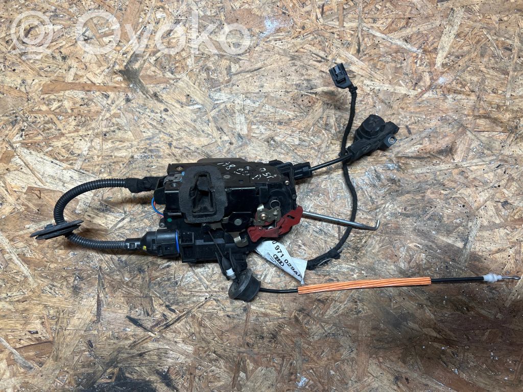 Priekinė durų spyna   4E1837015,4E1837015AA,4E1837015AB,4E1837015B