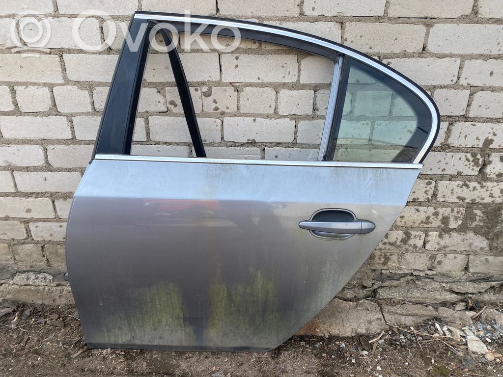 Rear door