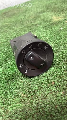 Lichtschalter   10019244