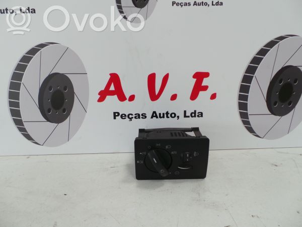 Šviesų jungtukas   4M5T13A024CA,498610