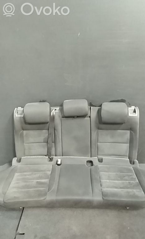 Volkswagen Golf VI Rear seat 