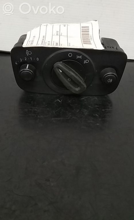 Other switches/knobs/shifts   8A6T13A024AB,709621