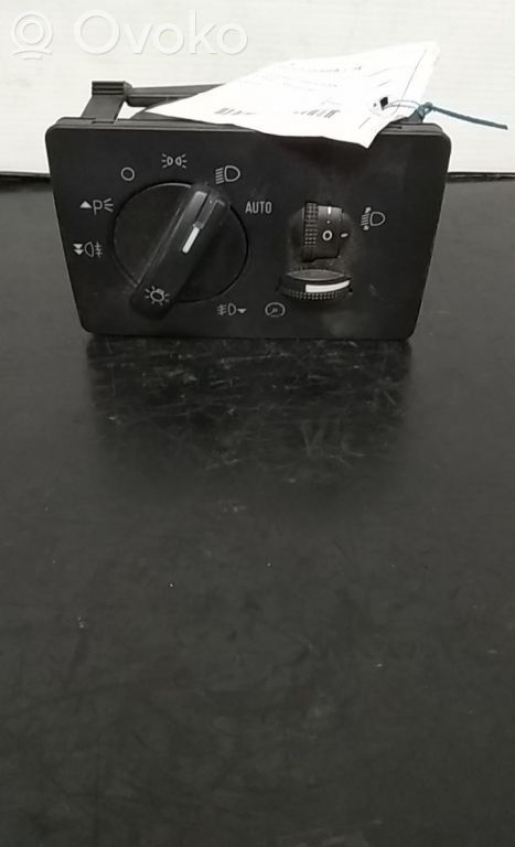 Light switch   7M5T13A024CA,498610