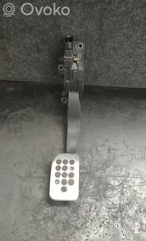 Akseleratora pedālis   6G929F836KD,6PV00922011