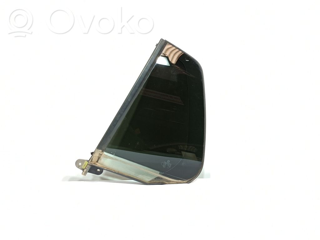 Volkswagen Golf VII Rear side window 