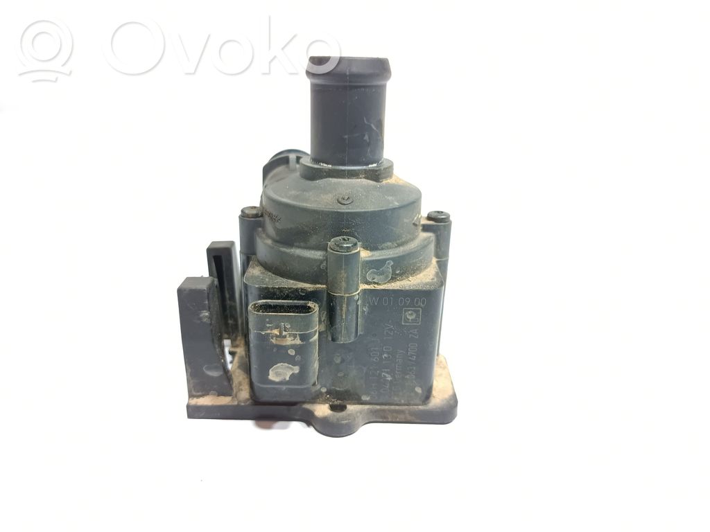 Pompe de circulation d'eau   06H121601J,704071130