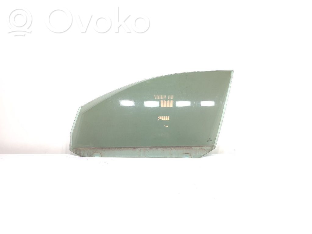 Volkswagen Golf V Front door window glass four-door 