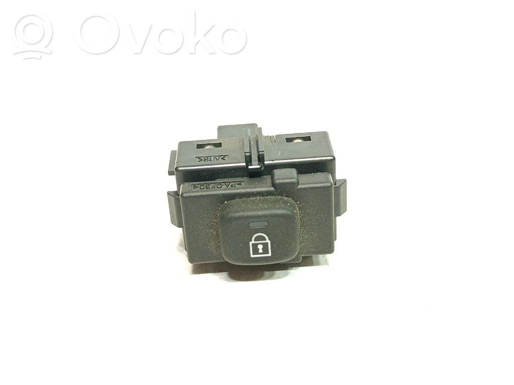 Central locking switch button   31275374