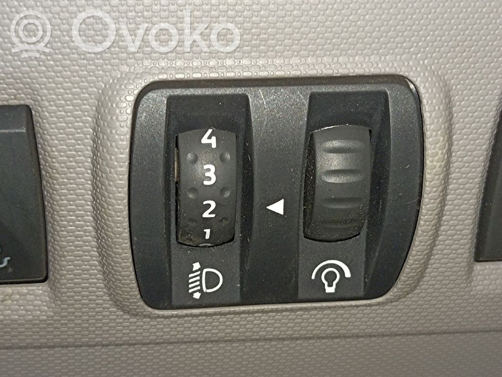 Light switch