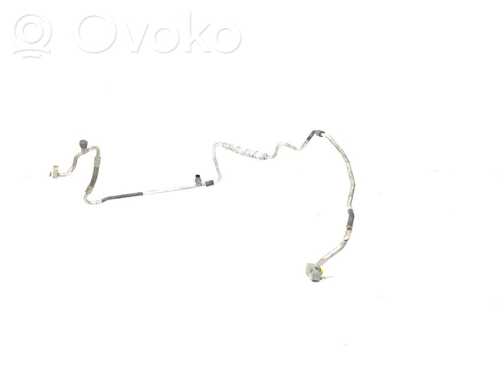 Ilmastointilaitteen putki (A/C)   915173303,9151734