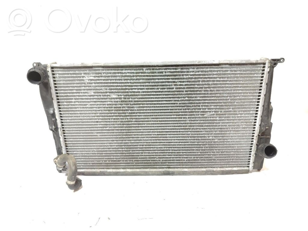 BMW 3 E92 E93 Aušinimo skysčio radiatorius 