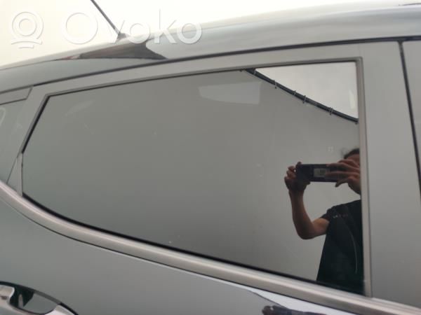 Ford Fiesta Rear door window glass 