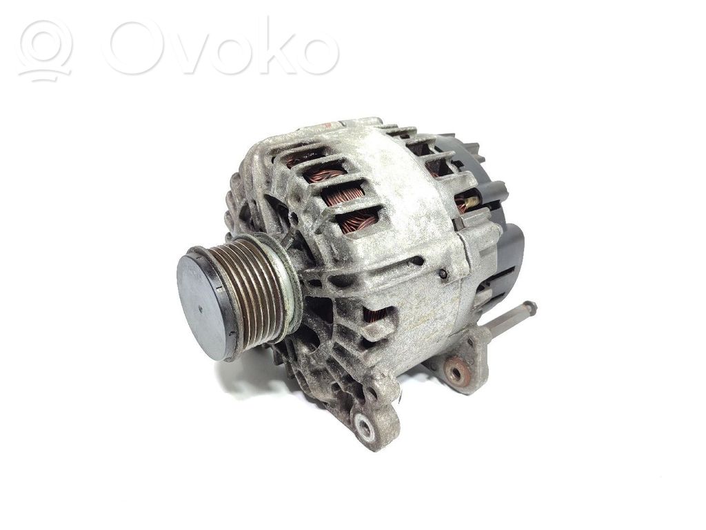 Alternador   03L903023F