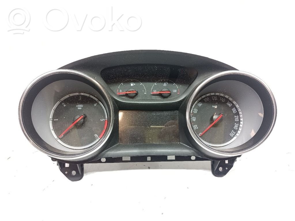 Opel Astra K Geschwindigkeitsmesser Cockpit 